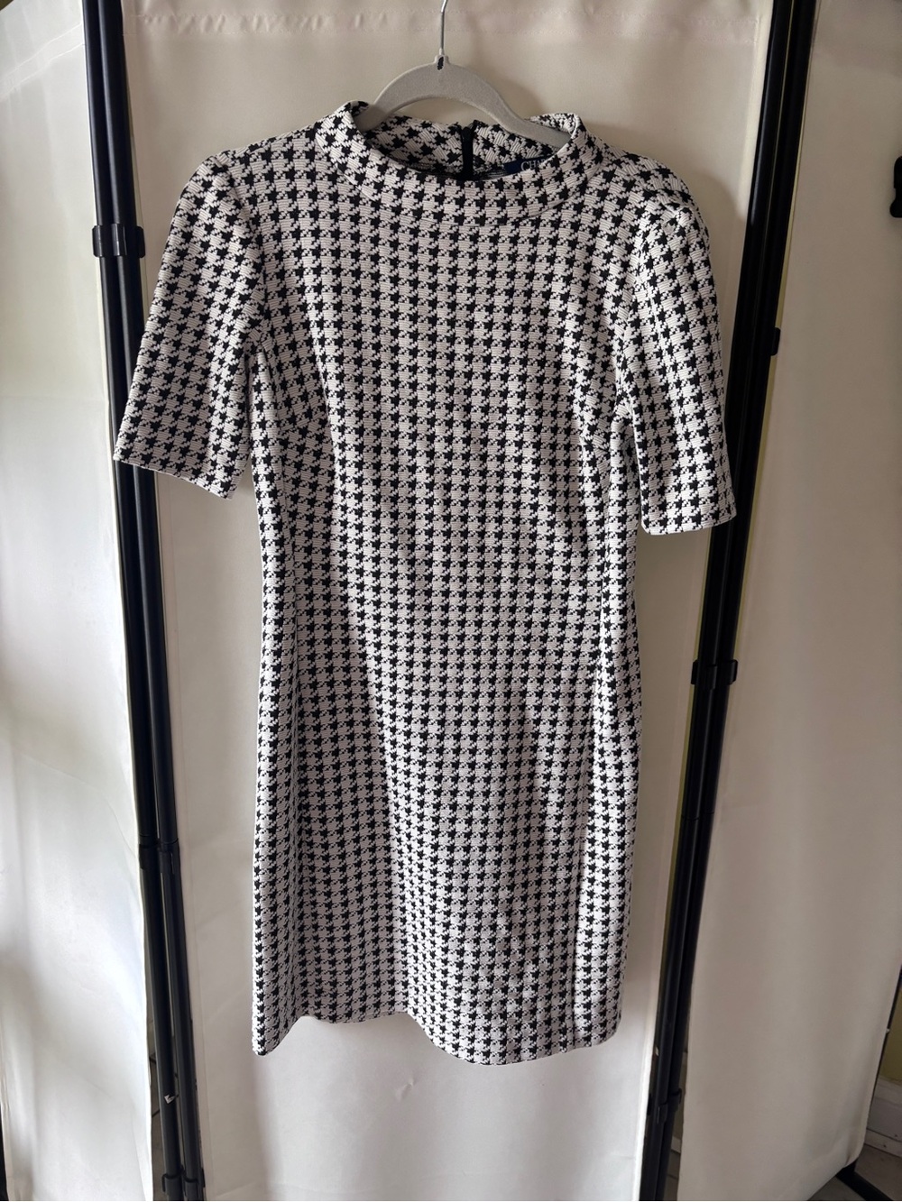 Chaps Black and White Houndstooth Midi Dress